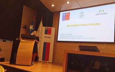 Presentación sobre intervención con enfoque intercultural de jóvenes migrantes