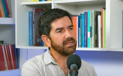 Pablo Carvacho en Anatomía del Caos: «Cuando uno entiende las trayectorias de las personas que están en las cárceles, ve con otros ojos el delito»